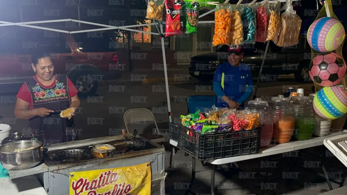 Disfrutan familias en el parque de La Chaveña