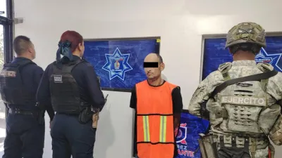 Detienen a hombre con 131 gramos de cristal en Parajes del Valle