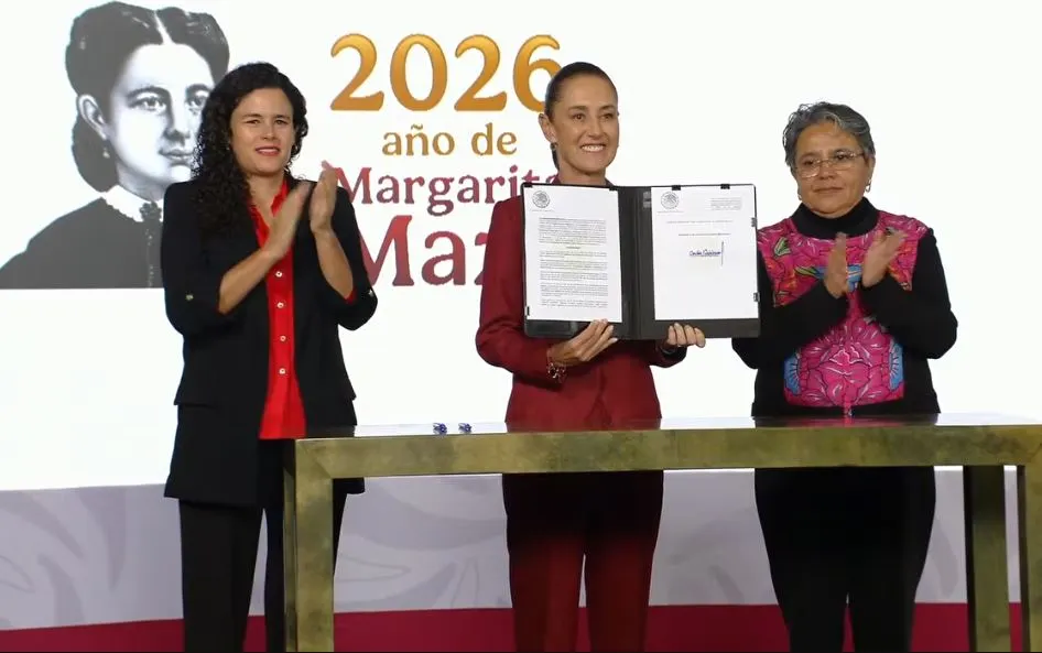 Firma Sheinbaum decreto para limitar la información reservada