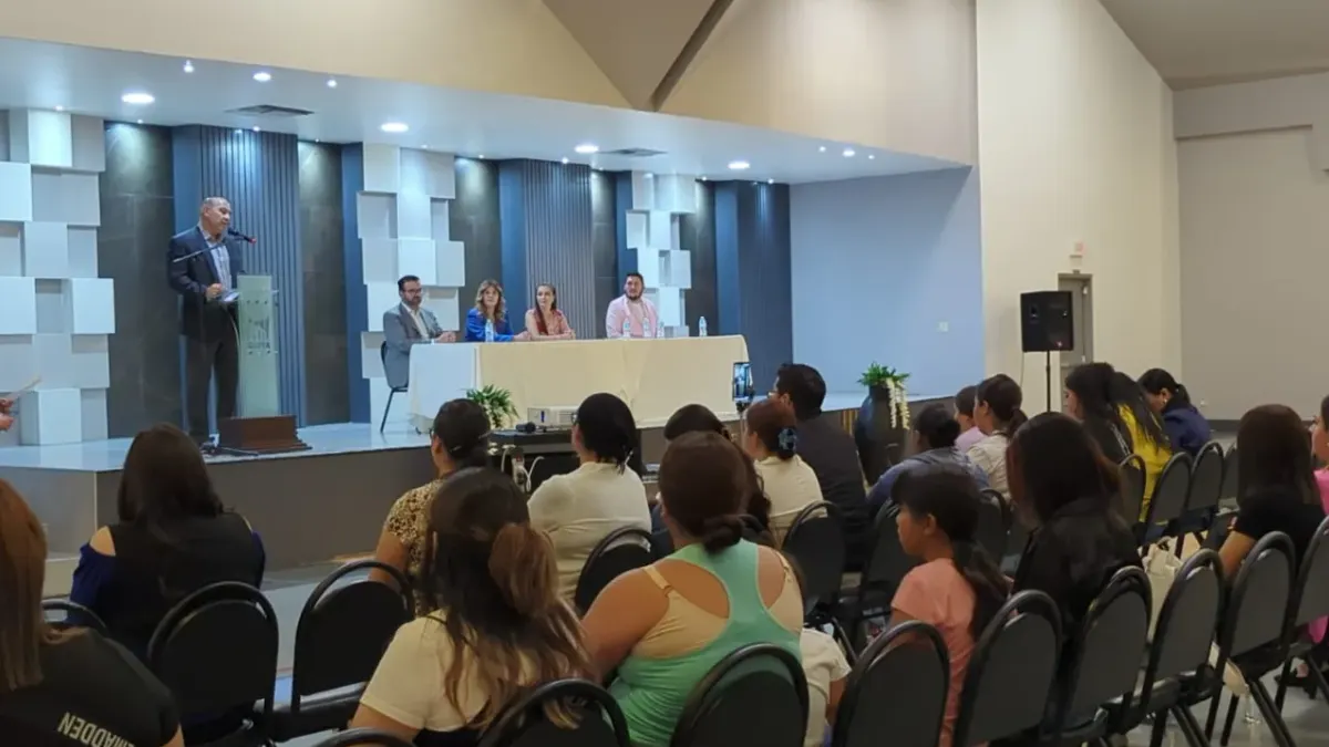 Cerca de 200 personas participan en encuentro de emprendedores locales