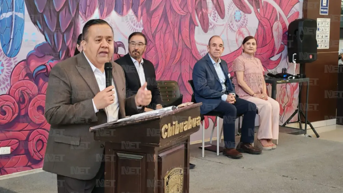 Feria de Servicios Profesionales reúne a 23 colegios en Pueblito Mexicano