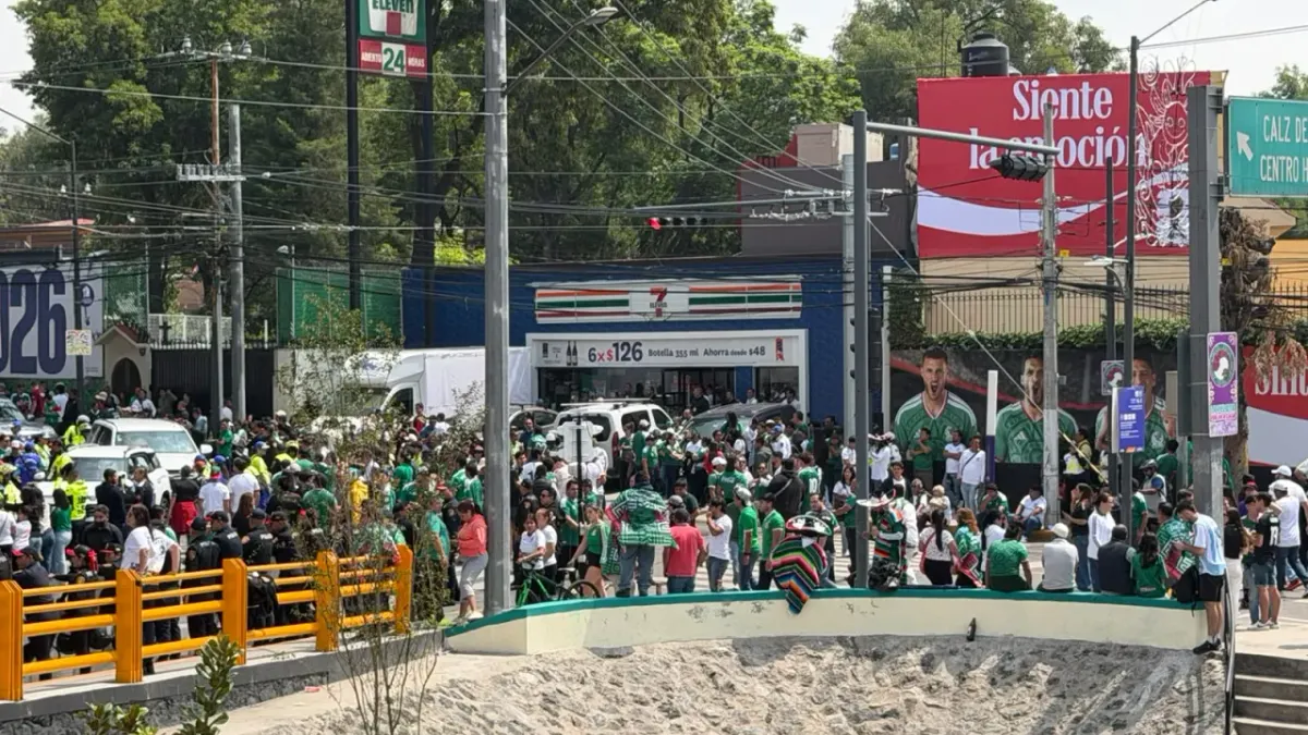 Miles de aficionados toman las calles de la CDMX previo al Mundial 2026