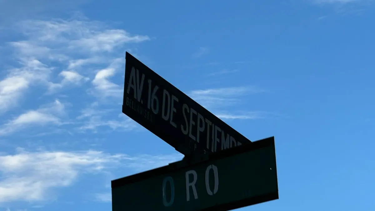 Apagón deja sin semáforos la 16 de Septiembre y calle Oro