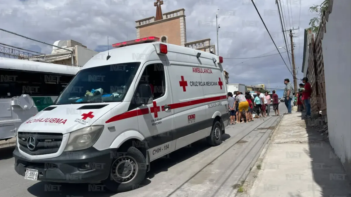 Dos mujeres quedan gravemente heridas tras ser atropelladas afuera de iglesia