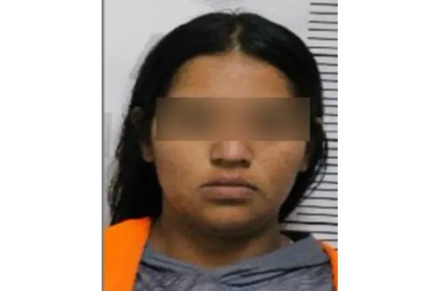 Vinculan a proceso a joven acusada de robos con violencia en Chihuahua