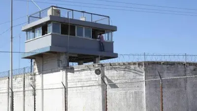 Riñas en penal de Mazatlán dejan 12 fallecidos y 16 heridos