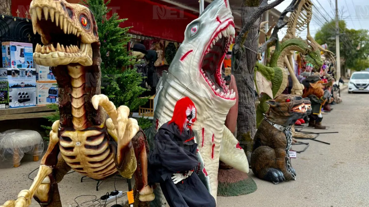 Venden animatronics gigantes para decorar casas por Halloween en Juárez