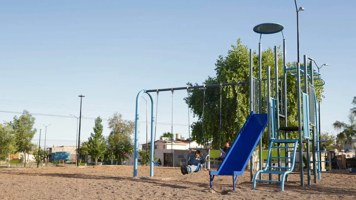 Entregan parque renovado en colonia Insurgentes con inversión de 5.7 mdp