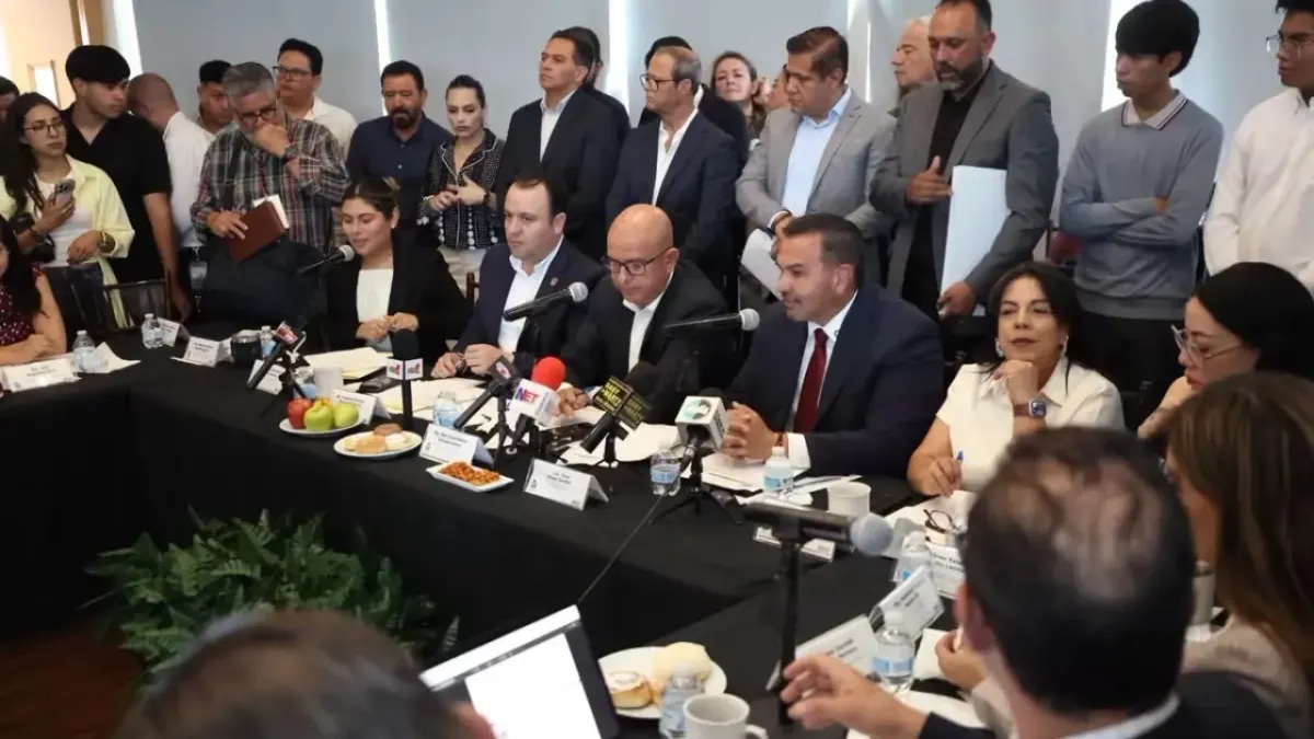 Alejandro Pérez Cuéllar respalda a Cruz por caso de adeudo de ISR