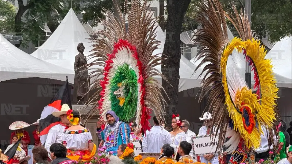 Más de 200 mil personas asisten a desfile mundialista en Ciudad de México