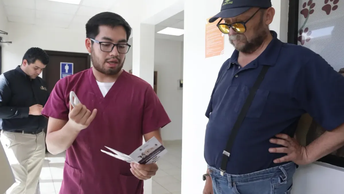 Vuelve Sasha con su dueño tras cumplir protocolo de salud pública