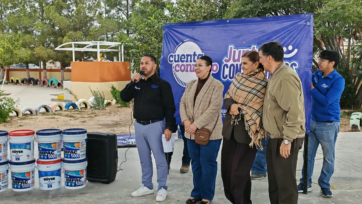 Entrega Ichife materiales a 60 escuelas afectadas por lluvias en Juárez