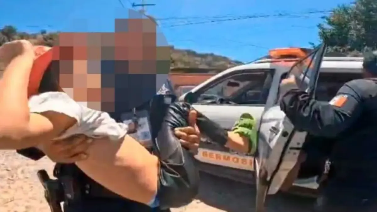 Policías salvan a niña tras picadura de viuda negra en Hermosillo
