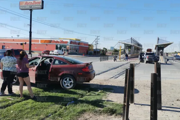 Motociclista repartidor resulta lesionado tras choque en eje vial Juan Gabriel