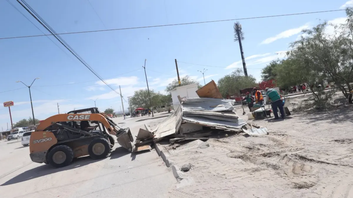 Retira Municipio puestos de comida abandonados en Riberas del Bravo