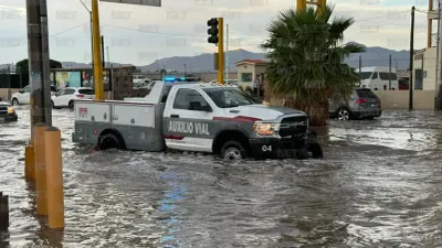 Habilitan unidades de Auxilio Vial para automovilistas afectados por lluvias