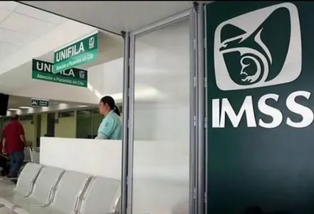 Denuncia falta de inclusión en el IMSS mujer embarazada con discapacidad auditiva