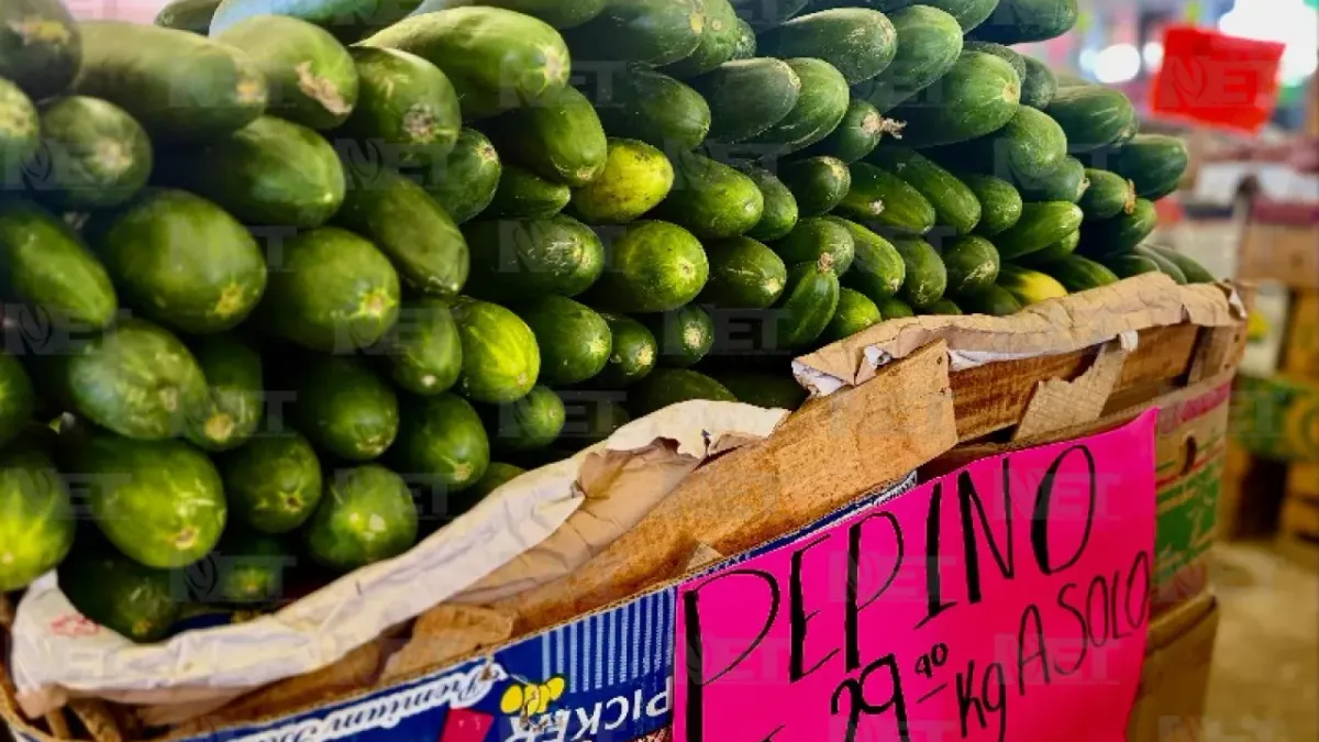 Llegan tráileres con frutas y verduras en remate a Ciudad Juárez