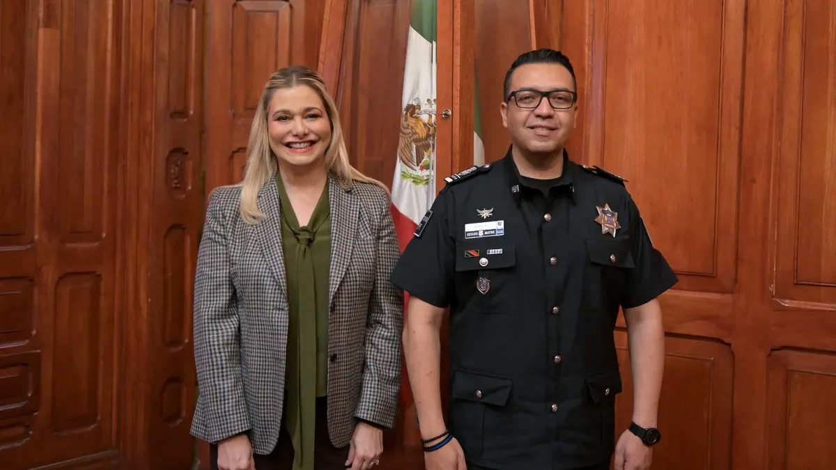 Maru Campos toma protesta al nuevo secretario de Seguridad de Chihuahua