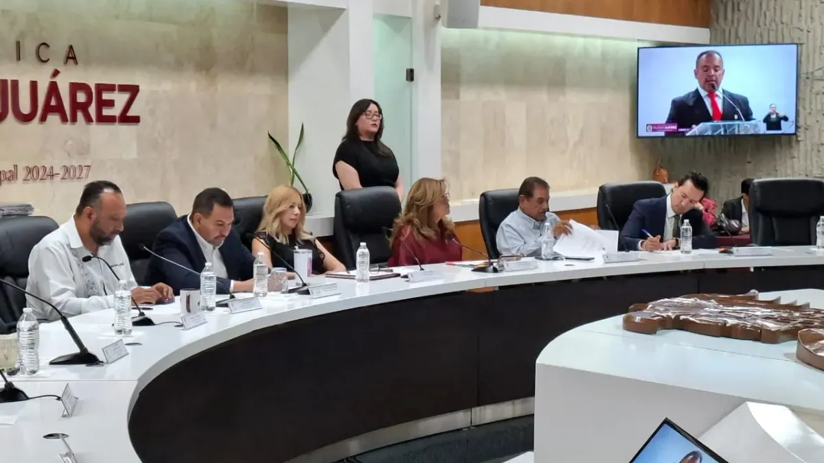 Reconoce Cabildo de Juárez a trabajadores municipales destacados