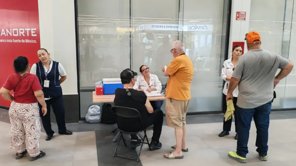 Realizan jornada gratuita de vacunación en centros comerciales