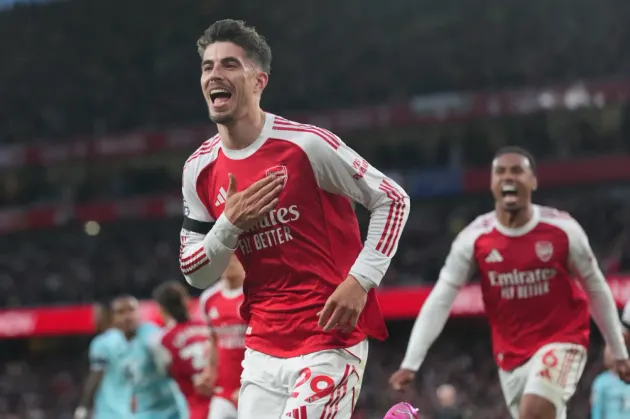 Arsenal rompe sequía de 22 años y conquista la Premier League