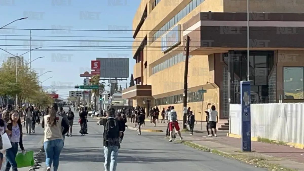 Marchan miles de mujeres en Chihuahua