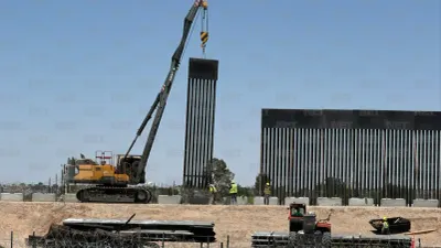 Avanza construcción del 'muro negro' de EU visible desde Juan Pablo II