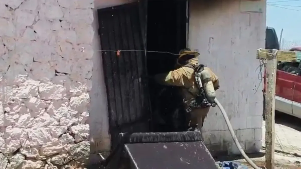 Incendio consume vivienda en Nueva Galeana
