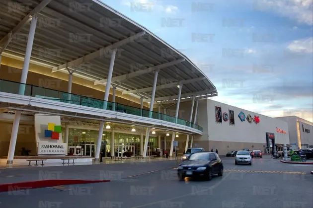Identifican a hombre ejecutado en estacionamiento del Fashion Mall en Chihuahua