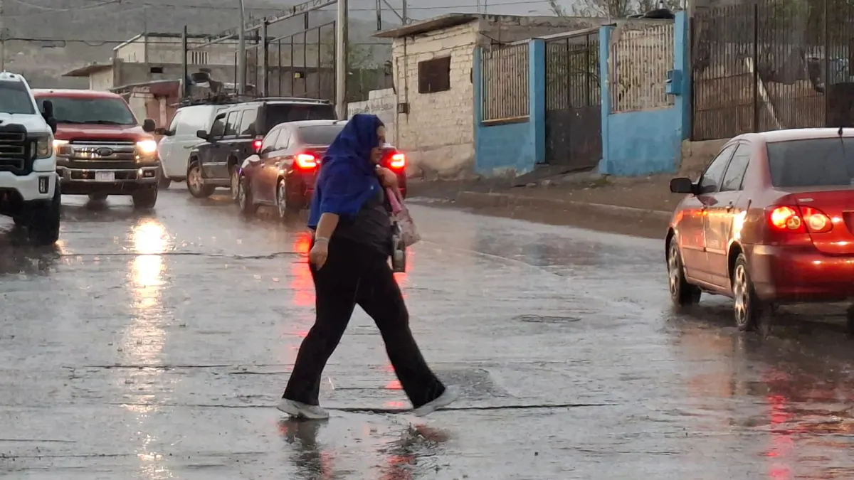 Sorprende lluvia con granizo en zona norponiente de Juárez