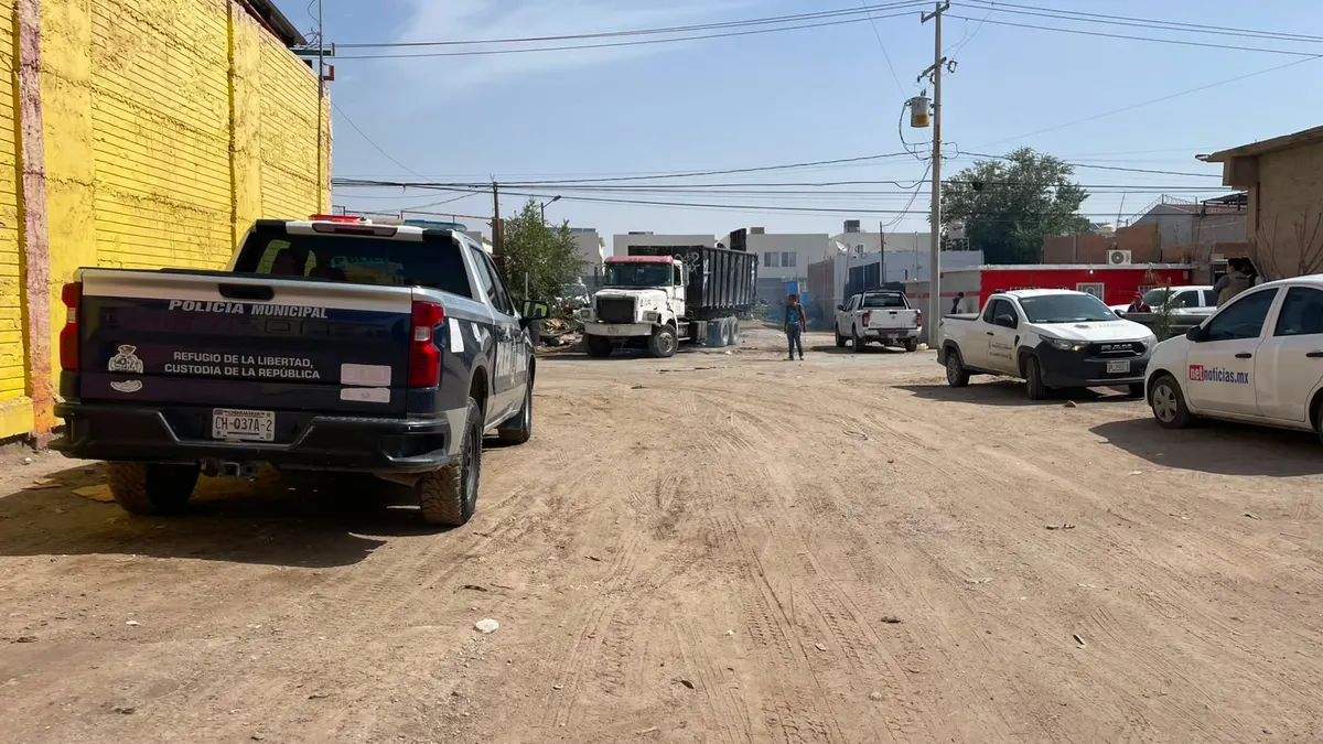 Retiran toneladas de desechos tras incendio de recicladora en la Fidel Ávila