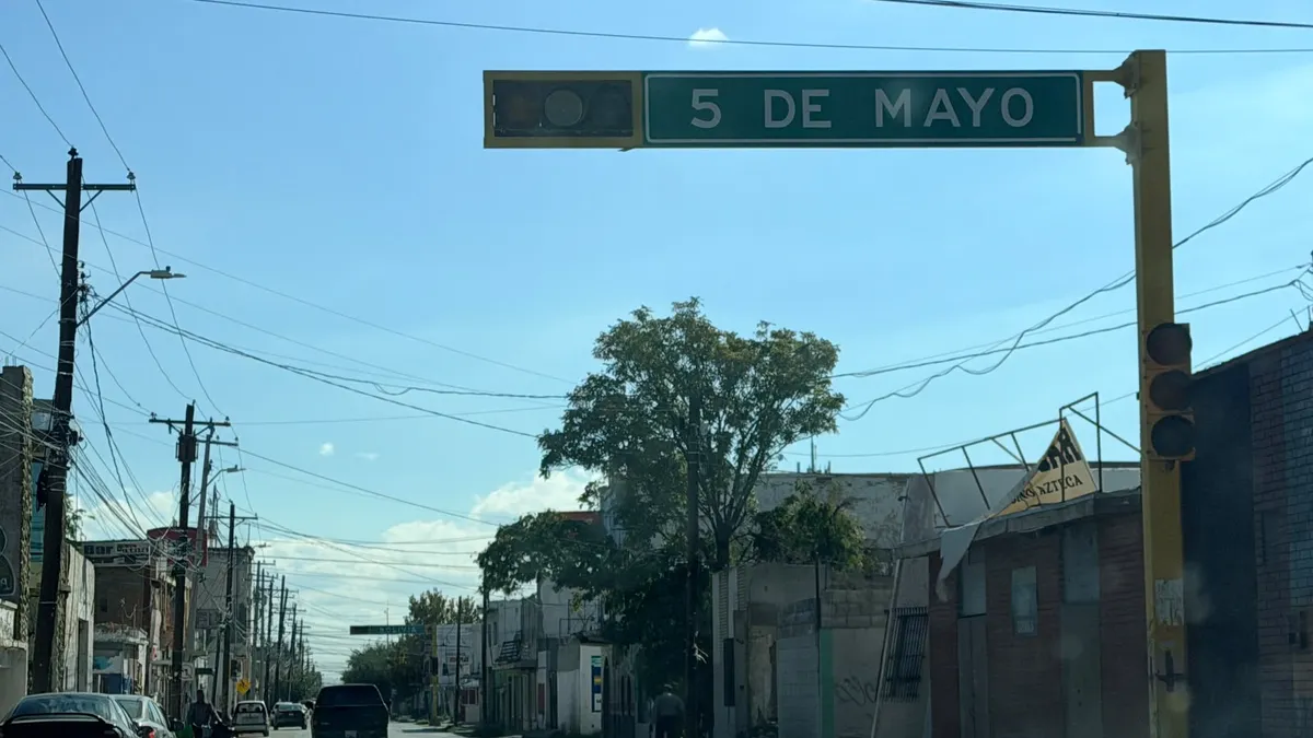 Alertan por falla en semáforos de la Vicente Guerrero y 5 de Mayo