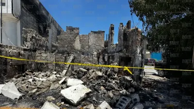 Continúan labores tras incendio en la colonia Partido Romero