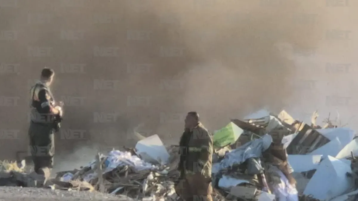 Incendio en recicladora cumple más de 21 horas; humo cubre gran parte de Juárez