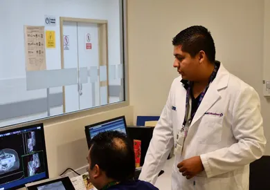 Brinda Centro de Radioterapia en Juárez tratamiento gratuito contra el cáncer de mama