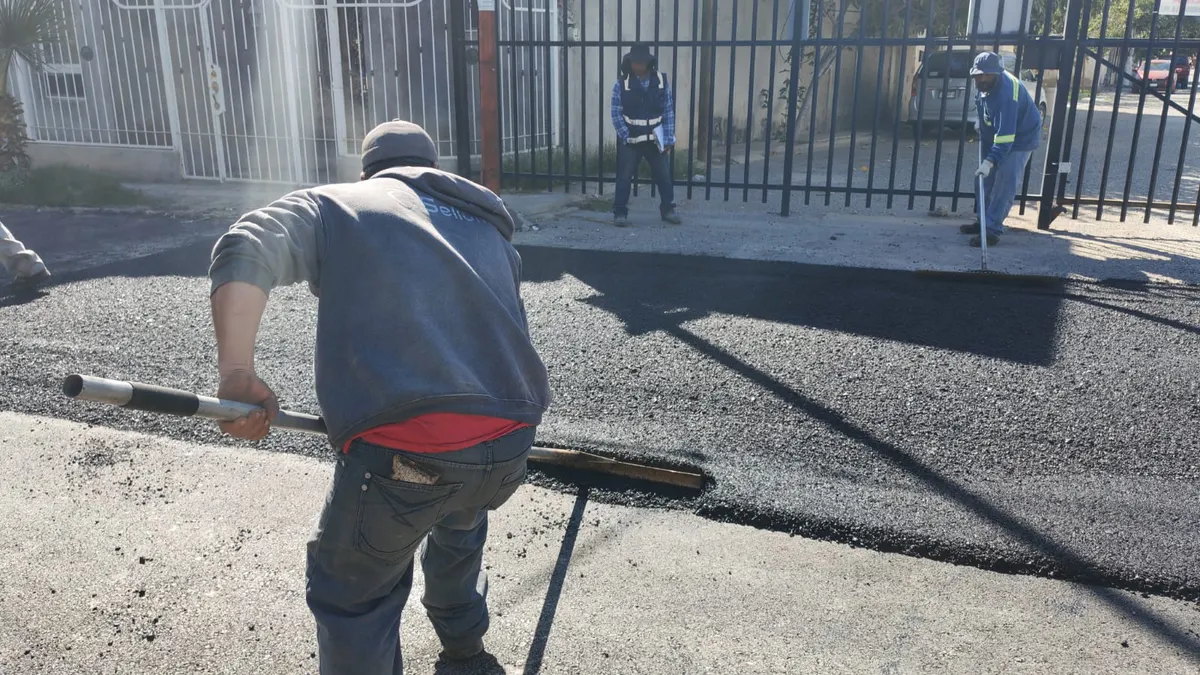 Rehabilitan calle Jacarandas y benefician a más de 32 mil juarenses