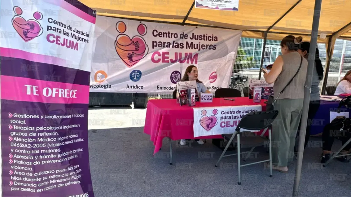 Reciben mujeres atención médica y trámites en feria del Cejum
