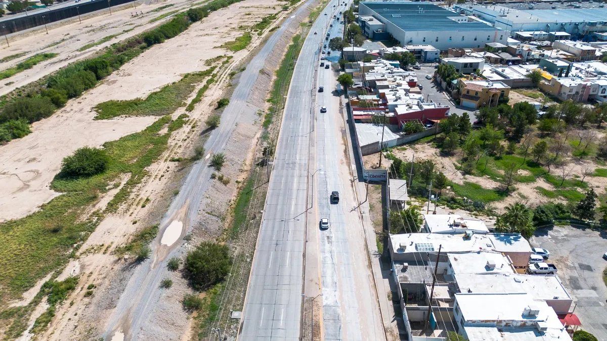 Reabren bulevar Juan Pablo II tras reparación de hundimiento en Juárez