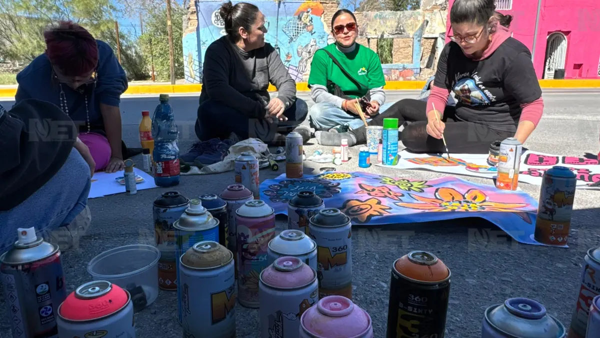 Comunidad de Juárez se une para restaurar el mural de Isabel Cabanillas