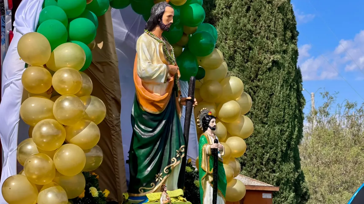 Caravana de tráileres llega a capilla del kilómetro 30 por San Judas Tadeo