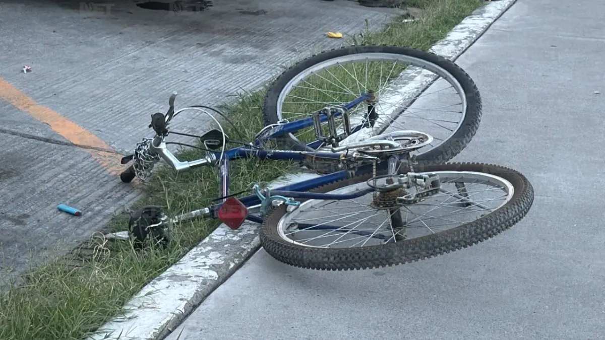 Impacta auto a ciclista en la avenida Tecnológico