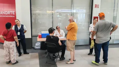 Llevan jornada de vacunación a centros comerciales este fin de semana