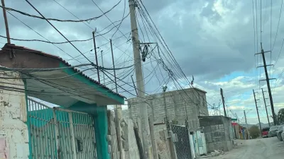 Sufren vecinos de la México 68 tres días sin luz en plena ola de calor