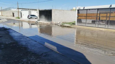 Persiste acumulación de aguas negras en calles de la Campestre Villerreyes