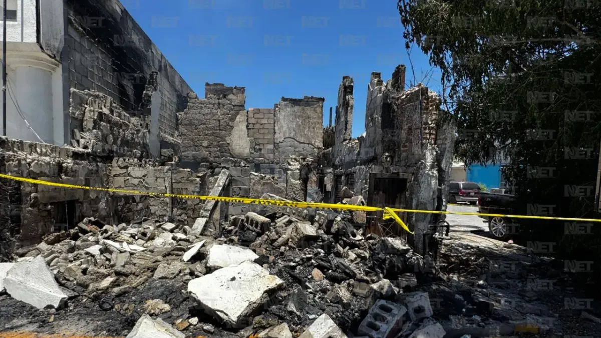 Continúan labores tras incendio en la colonia Partido Romero