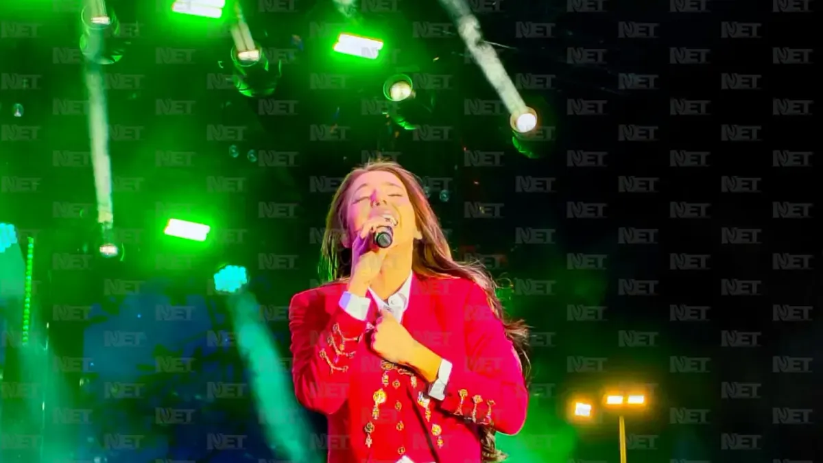 Cautiva Majo Aguilar al público en el segundo día de la Feria Canaco Juárez 2026