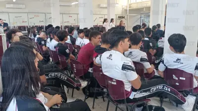 Últimos días para inscribirse a beca Benito Juárez en preparatoria