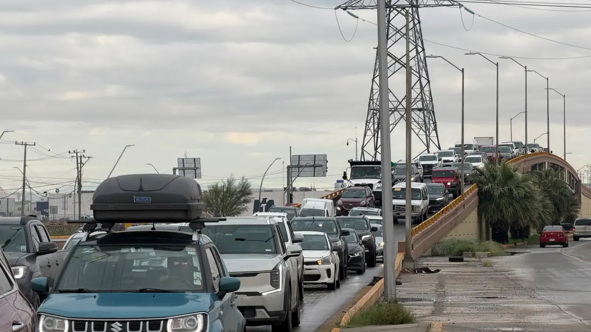 Trabaja Municipio en desagüe del Villarreal Torres; permanece cerrado