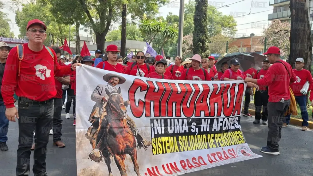 Maestros toman caseta de Ahumada en protesta por Ley del Issste